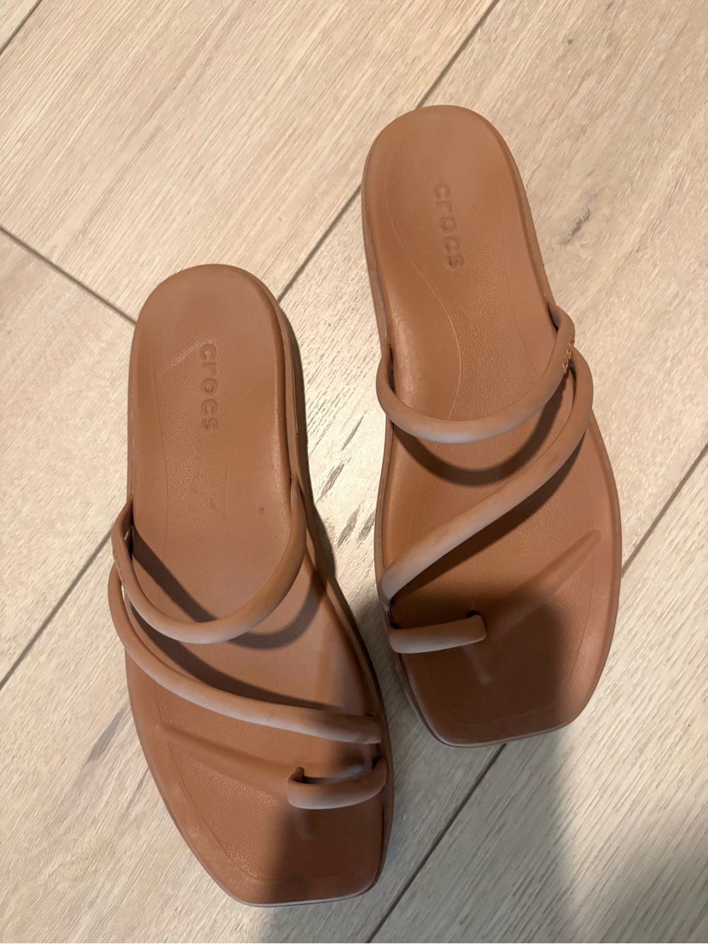 CROCS Women’s Brown Strappy Slip-On Sandals